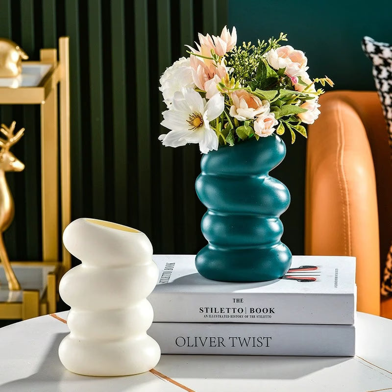 Modern Spiral Vase – Leak-Proof Decorative Design