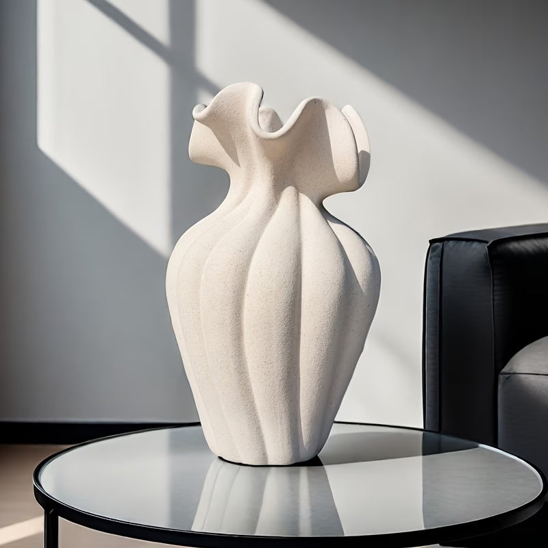 Elegant Ceramic Vase – Modern Artistic Design